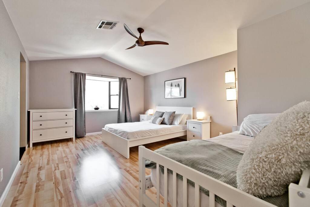 Bright, Modern 4Br With Beautiful Backyard & Pool! Villa Las Vegas Exterior foto
